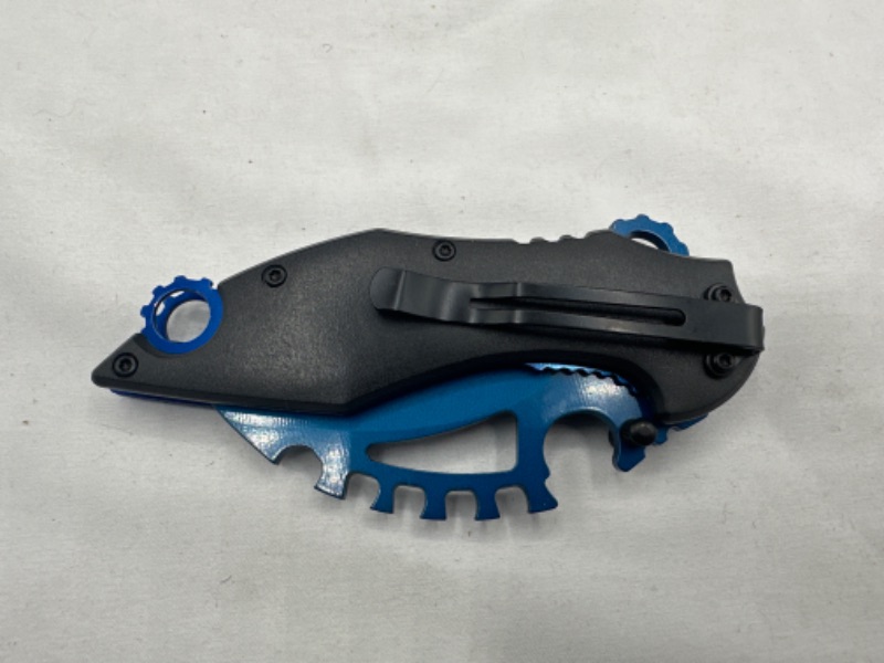 Photo 3 of Blue Skull Designed Pocket Knife With Loop