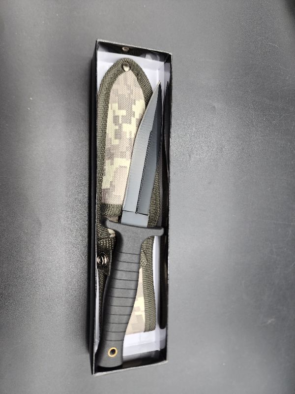 Photo 2 of China Made Combat Boot Knife