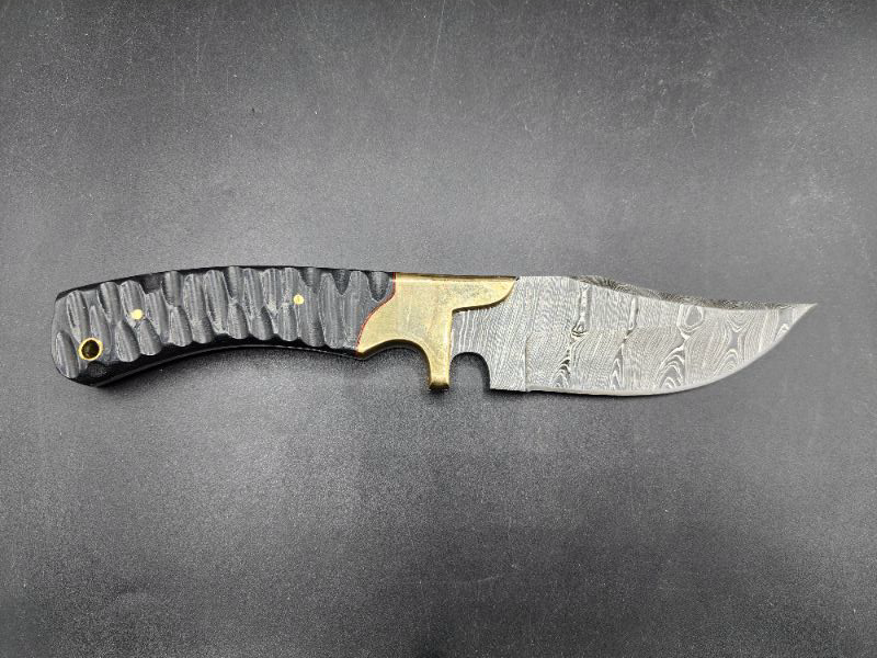 Photo 1 of 9.5" Brass Micarta Damascus Knife
