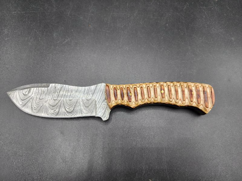 Photo 1 of 9.2" Golden Brown Damascus Kife 