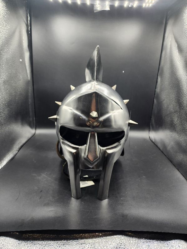 Photo 1 of Gladiator Maximus Arena Helmet