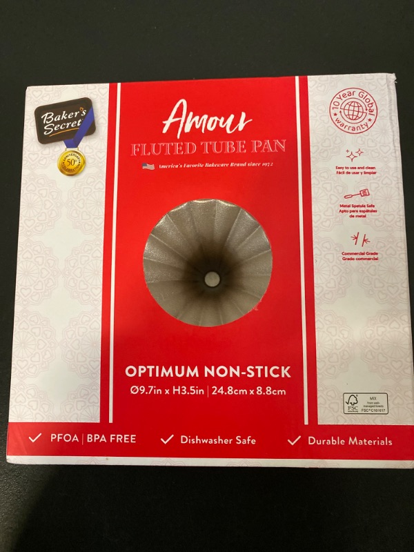 Photo 3 of Baker's Secret Bundt Cake Pan, Amour, Perfect for Bundt Cakes, Die Cast Aluminum Cake Pans, 10.1Cups capacity, 2 Layers Non-stick Coating For Easy Release, Cake Pan - (Amour)
