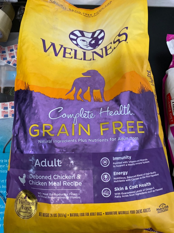 Photo 2 of Wellness Complete Health Grain-Free Dry Dog Food, Natural Ingredients, Made in USA with Real Meat, For All Lifestages (Chicken, 24-Pound Bag)
