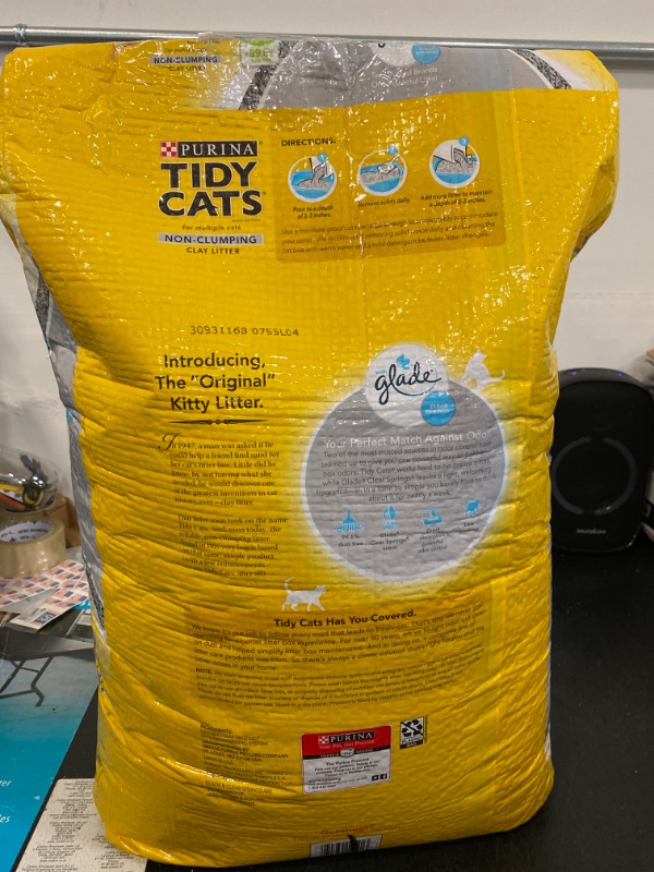 Photo 3 of Purina® Tidy Cats® With Glade Non-Clumping Multi-Cat Clay Cat Litter - Clear Springs Scent, Low Dust 50lb
