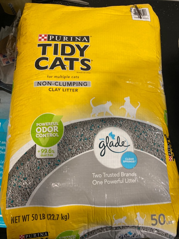 Photo 2 of Purina® Tidy Cats® With Glade Non-Clumping Multi-Cat Clay Cat Litter - Clear Springs Scent, Low Dust
 50lb
