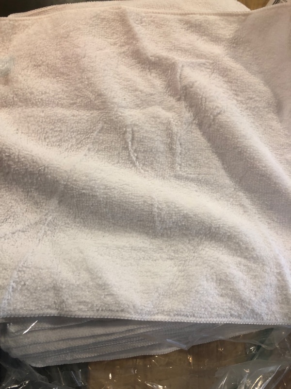 Photo 2 of 50 small white washcloths