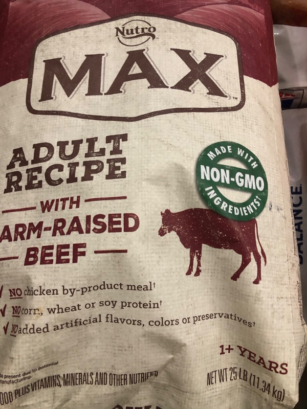 Photo 2 of Nutro Max Adult Farm-Raised Beef Recipe Natural Dry Dog Food, 25-lb bag