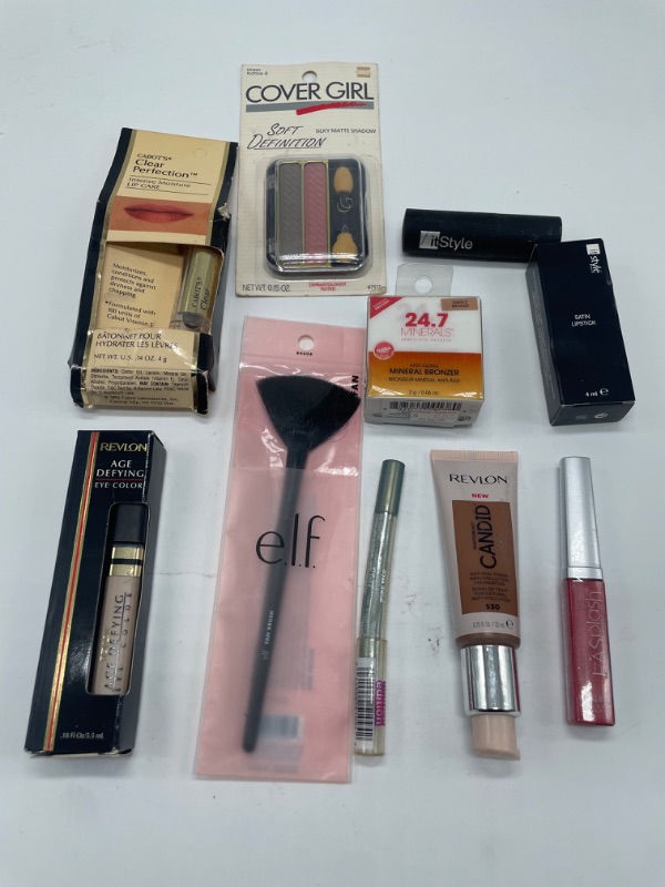 Photo 1 of Miscellaneous variety brand name cosmetics including ((covergirl,it style,revlon, & E.L.F ) also includes discontinued makeup!