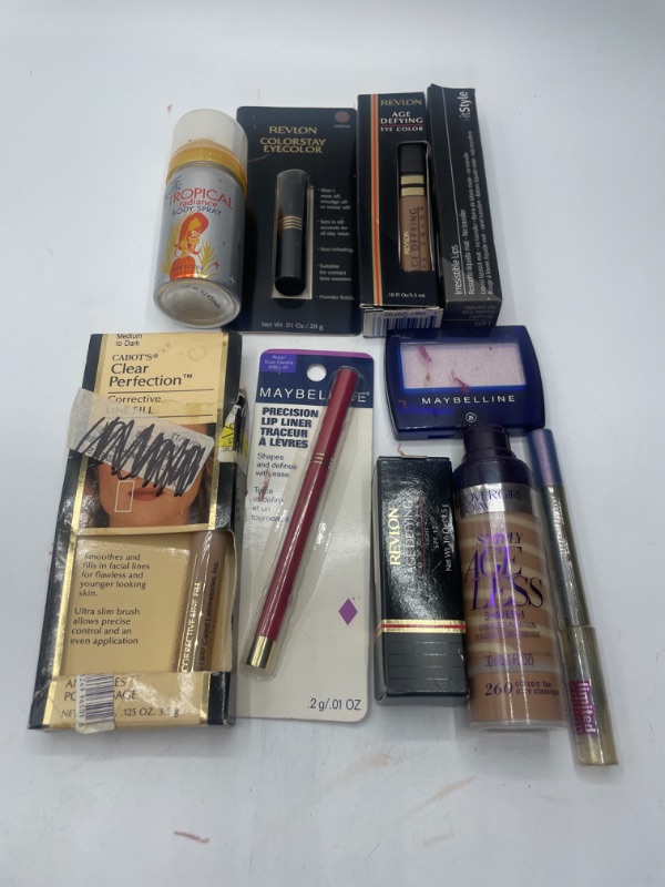 Photo 1 of Miscellaneous variety makeup brand Name cosmetics including ( Maybelline , Revlon ,cabots ,Covergirl & DISCONTINUED MAKEUP ITEMS)