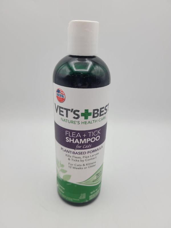 Photo 2 of Vet's Best Flea & Tick Shampoo for Cats - Premium Flea and Tick Treatment for Cats - Plant-Based Ingredients - Certified Natural Oils - 12 oz