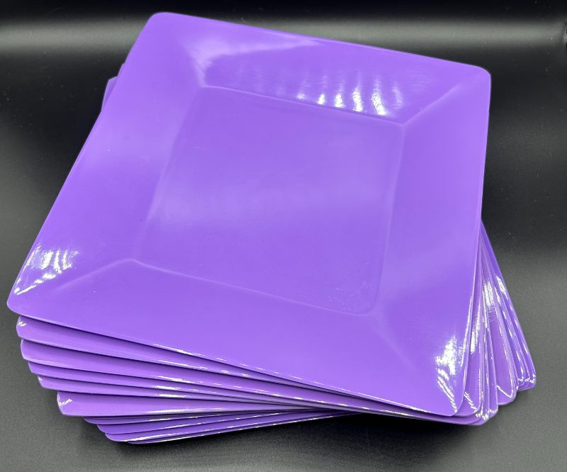 Photo 1 of 10x10 PLASTIC GLAD PLATES 12 COUNT - PURPLE