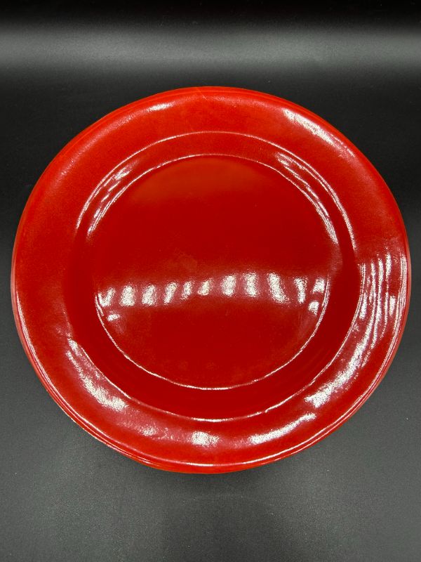 Photo 2 of 8" ROUND PLASTIC PLATES - 12CT - RED