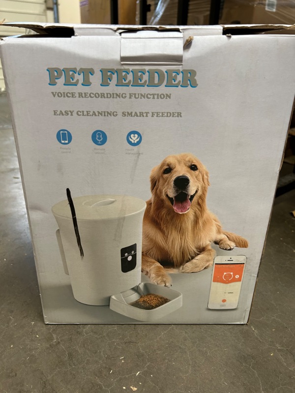 Photo 3 of Automatic Cat Puppy Feeder, CA delivery, 8L Large Volume, Load About 4.0KG of Feed, HD Video Call and Voice Recording ,Control Feeding Weight Through APP, with Fixed Position (Camera Version)