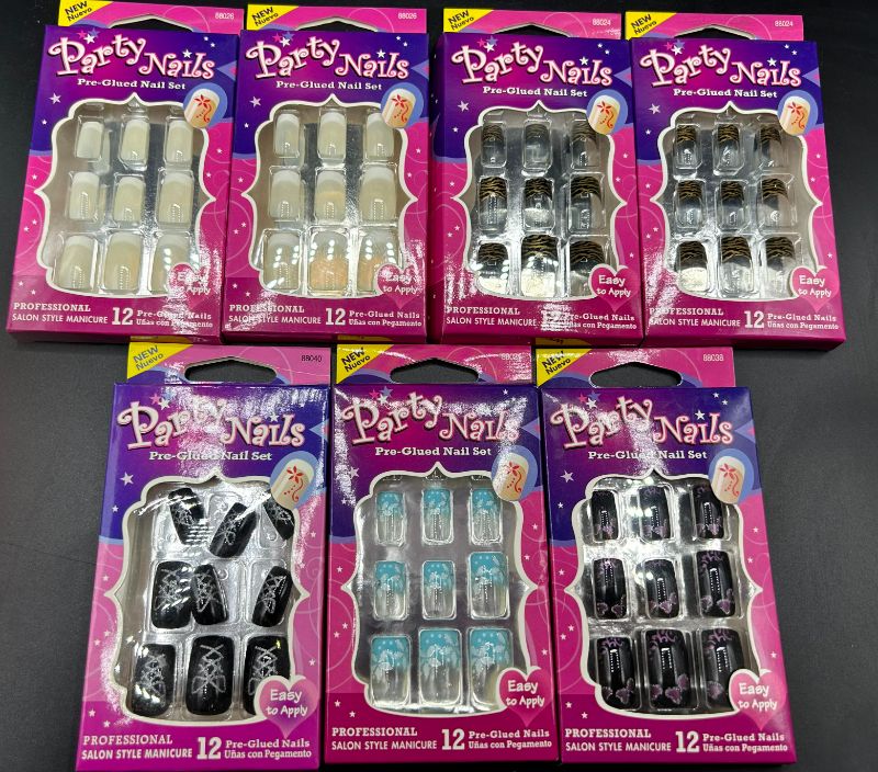 Photo 1 of PARTY NAILS PRESS ON NAILS - PACK OF 7
