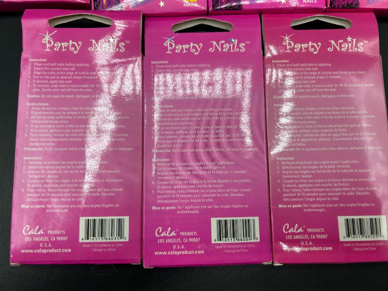 Photo 2 of PARTY NAILS PRESS ON NAILS - PACK OF 7
