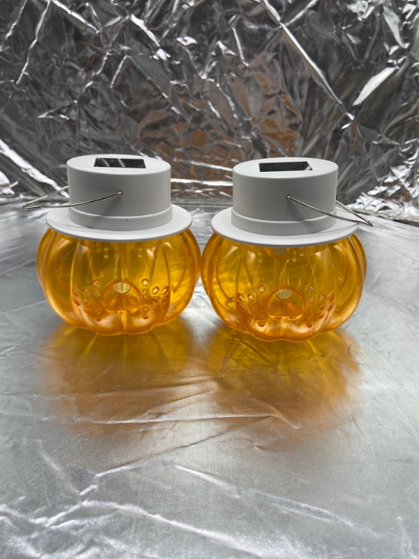 Photo 3 of Pumpkin Type Solar LED Automatic bee Trap wasp Trap Fruit Fly Trap Fruit Fly Trap Two Packs (Yellow Two Packs)
