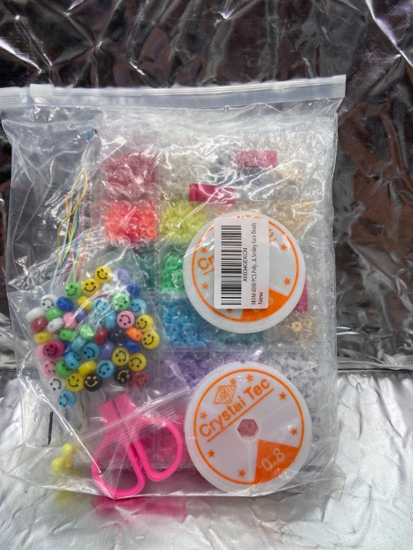 Photo 1 of 4000Pcs Bracelet making kit  polymer & smiley face beads
