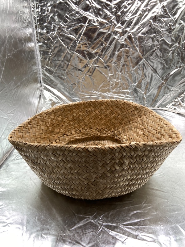 Photo 1 of  Round Woven basket for fruit,bread. SEE PHOTO