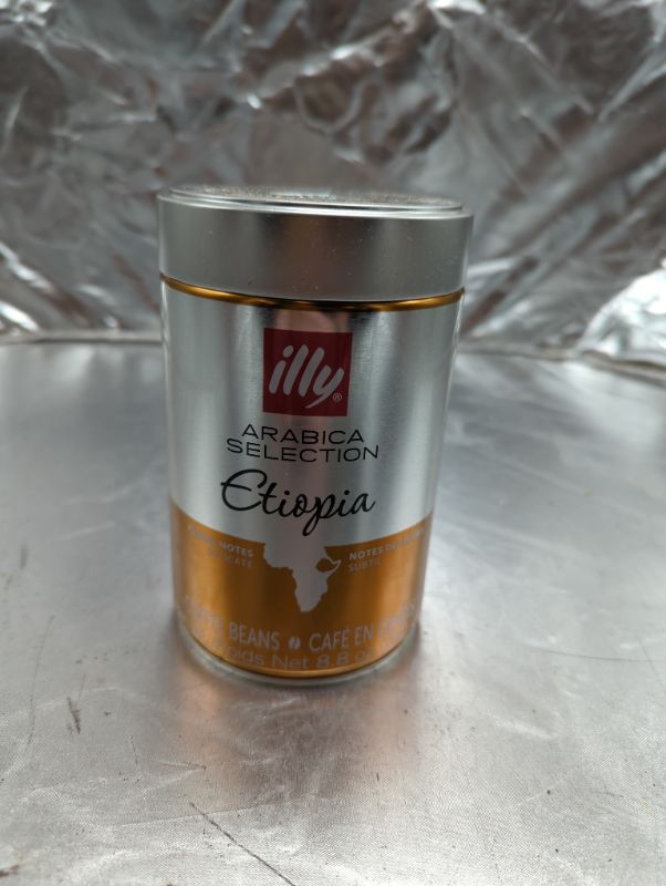 Photo 2 of illy Arabica Selections Ethiopia Whole Bean Coffee, 100% Arabica Bean Single Origin Coffee, Light Roast with Notes of Jasmine, All-Natural, No Preservatives, 8.8 Ounce Can (Pack of 1)
