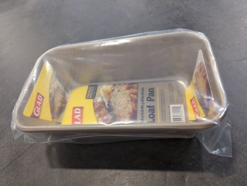 Photo 5 of Glad Loaf Baking Pan Nonstick - Heavy Duty Metal Bakeware for Bread and Cakes, 9.5 x 5.5 x 3 inches