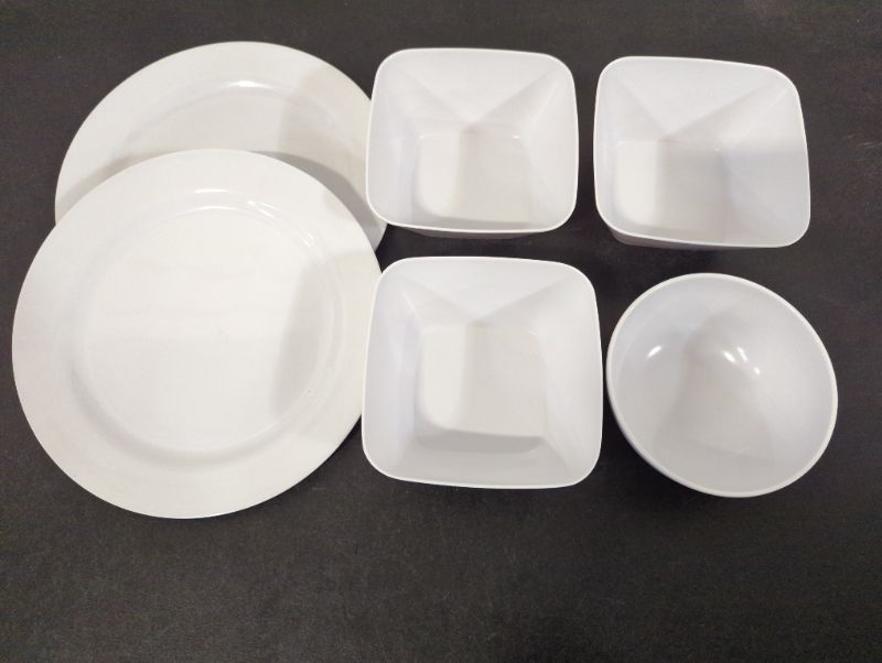 Photo 1 of GLAD - Melamine Dish Bundle - 2 Plates + 4 Bowls - White
