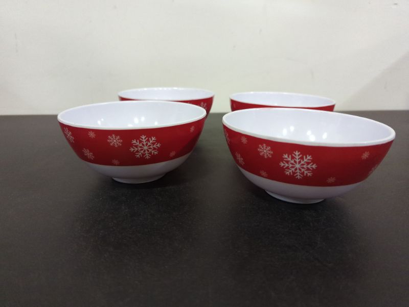 Photo 3 of GLAD - Melamine Bowls set of 4, 6" Round Bowls Set for Indoor and Outdoor Use, Snowflakes