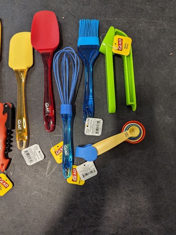 Photo 3 of 12pc Glad Kitchen Utensil Bundle - see photos - Colors May Vary, As Is
