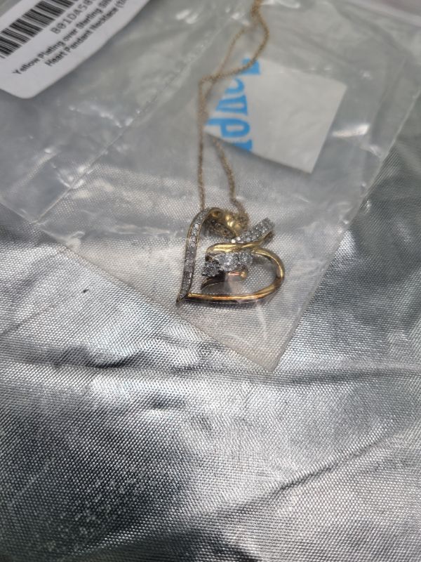 Photo 2 of Amazon Collection Diamond 3 Stone Pendant Necklace (1/4 cttw), 18"