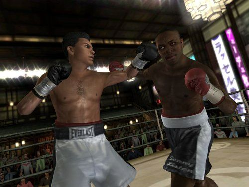 Photo 5 of Fight Night Round 2 (PS2)