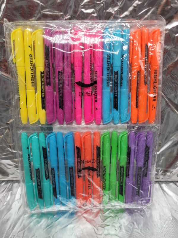 Photo 2 of Lelix 30 Pack Highlighters, 10 Bright Colors, Chisel Tip, Quick Drying for Back to School, Office, Home, ideal for Highlighting Underlining