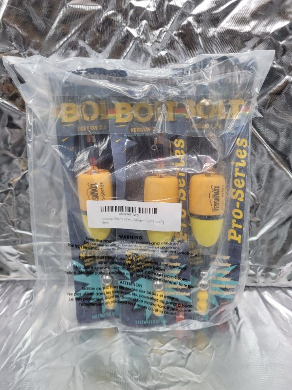 Photo 3 of VERSAMAXX Bolt Pro Series 3 Pack - Adjustable Leader Depth Saltwater Popping Cork Rig