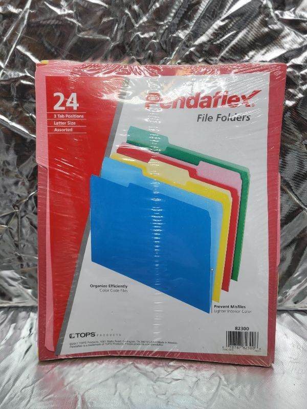 Photo 2 of Pendaflex 82300 Colored File Folders, 1/3 Cut Top Tab, Letter, Assorted Colors (Pack of 24)