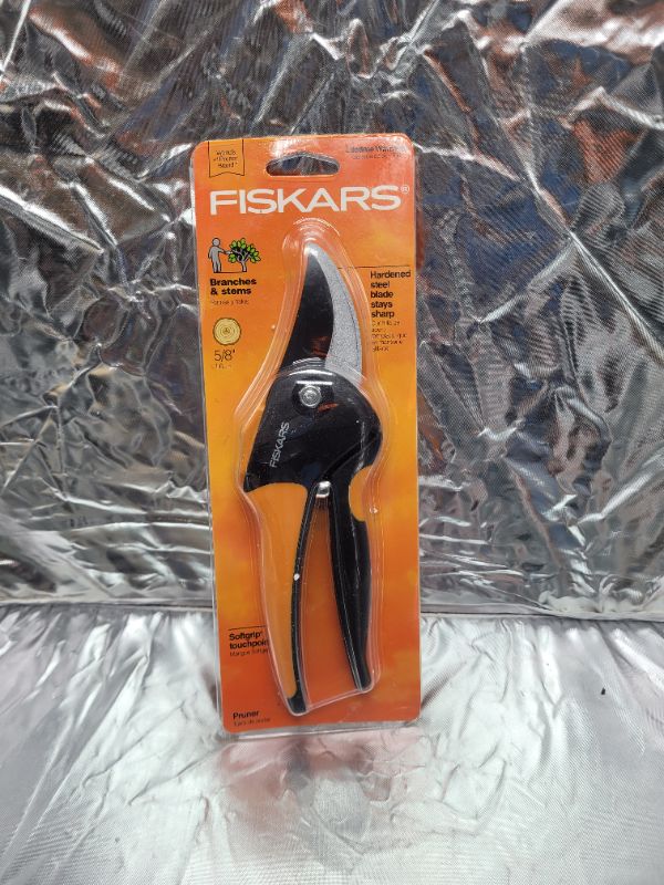 Photo 2 of Fiskars 79436997J Softgrip Bypass Pruner, Black/Orange Small Black/Orange Bypass Pruner