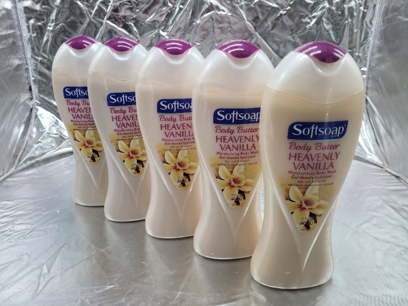 Photo 2 of (5 pack) Softsoap Moisturizing Body Wash, Heavenly Vanilla Body Butter, 15 Ounce - RARE/DISCONTINUED 