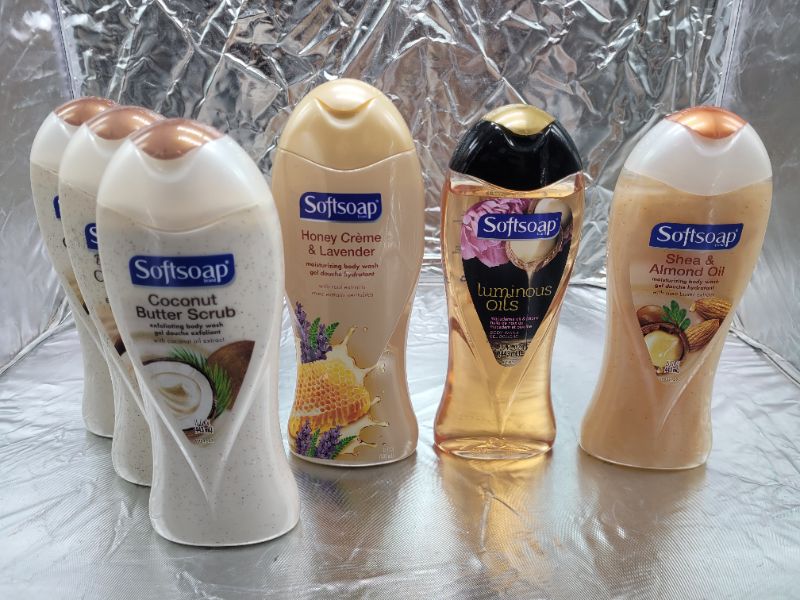 Photo 1 of (6 pack- assorted) Softsoap Body Wash,3 Coconut Butter Scrub, 1 Honey Creme & Lavender, 1 Luminous Oils, 1, Shea & Almond Oil- 15 fl oz