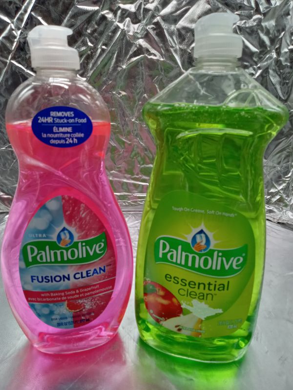Photo 1 of (2 pack) Palmolive Liquid Dish Soap Bundle: Essential Clean, Apple Pear - 28 fluid ounce | Fusion Clean Grapefruit - 20 fluid ounce