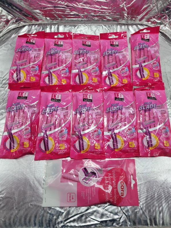 Photo 2 of (11 pack) DT- for your Daily Touch triple blade disposable razor 5 count 
