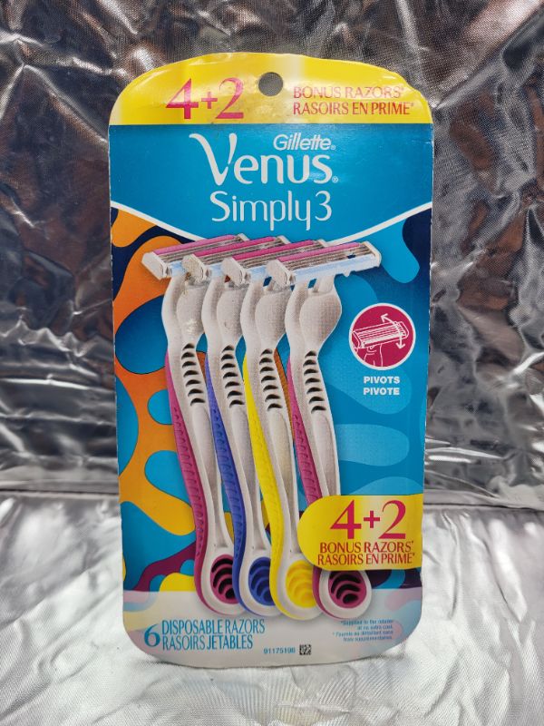 Photo 2 of Venus by Gillette Simply3 Women's Disposable Razors 6 count