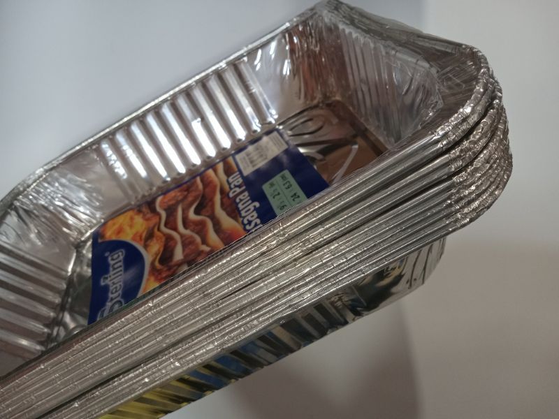 Photo 1 of (10 count) Sterling Disposable Lasagna Pan 11 3/4in X 9 1/2in X 2 1/2in 