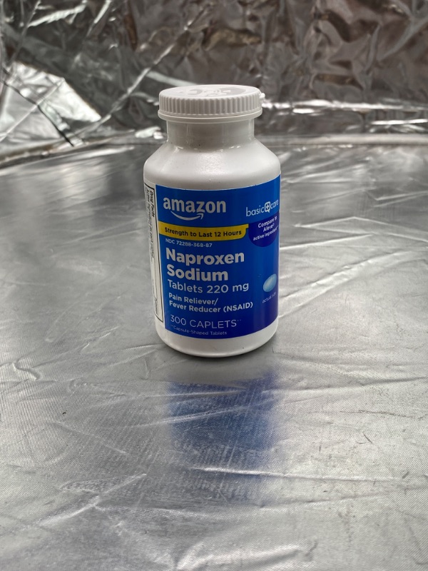 Photo 2 of Amazon Basic Care Naproxen Sodium Caplets 220 mg, Pain Reliever/Fever Reducer (NSAID), Muscular Aches, Backache, Headache, Toothache, Minor Arthritis Pain Relief and More, 300 Count 300 Count (Pack of 1)