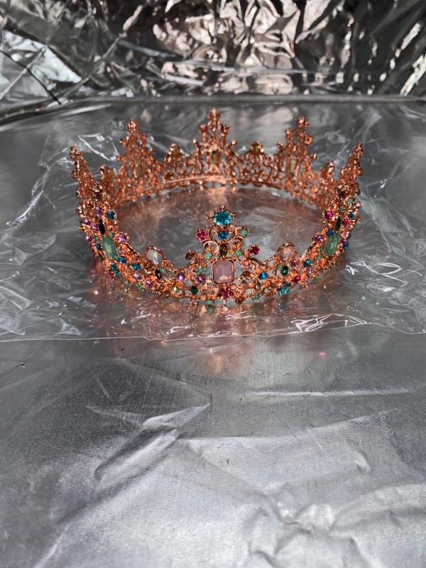 Photo 2 of MMK Vintage Baroque Princess Crown Girl - Noble Girl Crown - Exquisite Queen Round Birthday Crown, Wedding Birthday Celebration Cosplay Party Costume Party Hair Accessories (ROSE GOLD)