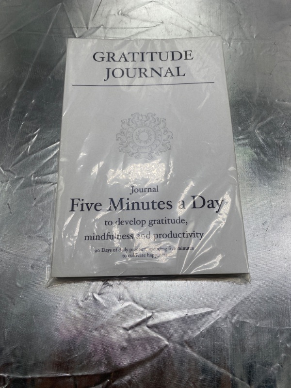 Photo 2 of Gratitude Journal: Journal 5 minutes a day to develop gratitude