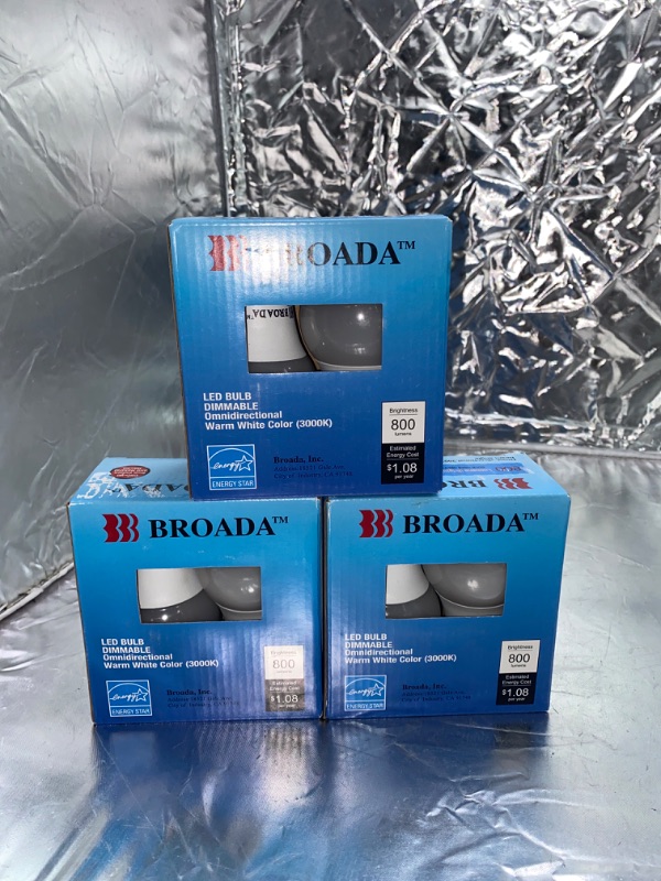 Photo 1 of BROADA  Led Bulb , dimmable omnidirectonal warm white color 3000k , 800 lumens 2 a pack of 3 