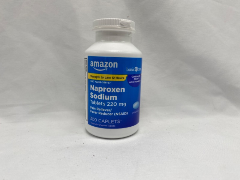 Photo 2 of Amazon Basic Care Naproxen Sodium Caplets 220 mg, Pain Reliever/Fever Reducer (NSAID), Muscular Aches, Backache, Headache, Toothache, Minor Arthritis Pain Relief and More, 300 Count 300 Count (Pack of 1)