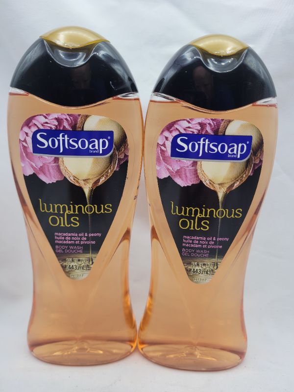 Photo 2 of Softsoap Body Wash - Luminous Oils - Macadamia Oil & Peony - Net Wt. 15 FL OZ (443 mL) Per Bottle - Pack of 2