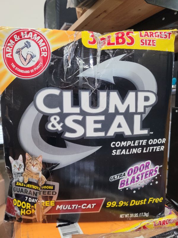 Photo 2 of Arm & Hammer Multi-Cat Clump and Seal Complete Odor Sealing Cat Litter 38lbs
