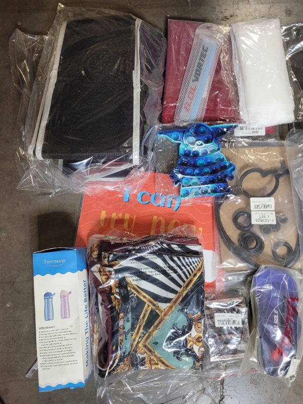 Photo 2 of Assorted Items Bag Lot Bundle - SOLD AS IS 