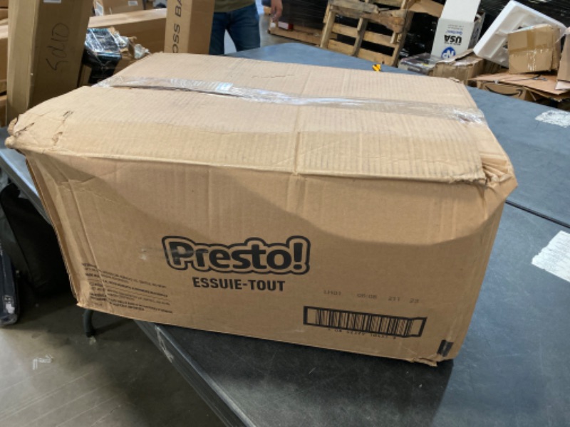 Photo 3 of Amazon Brand - Presto! Flex-a-Size Paper Towels, 158 Sheet Huge Roll, 12 Rolls (2 Packs of 6), Equivalent to 38 Regular Rolls, White
