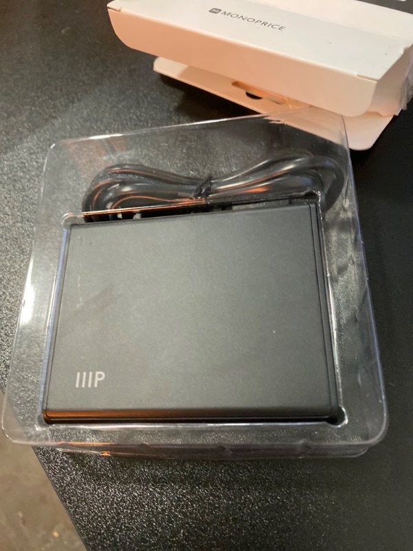Photo 1 of Monoprice 112W 4-Port USB-C Desktop Charging Station

