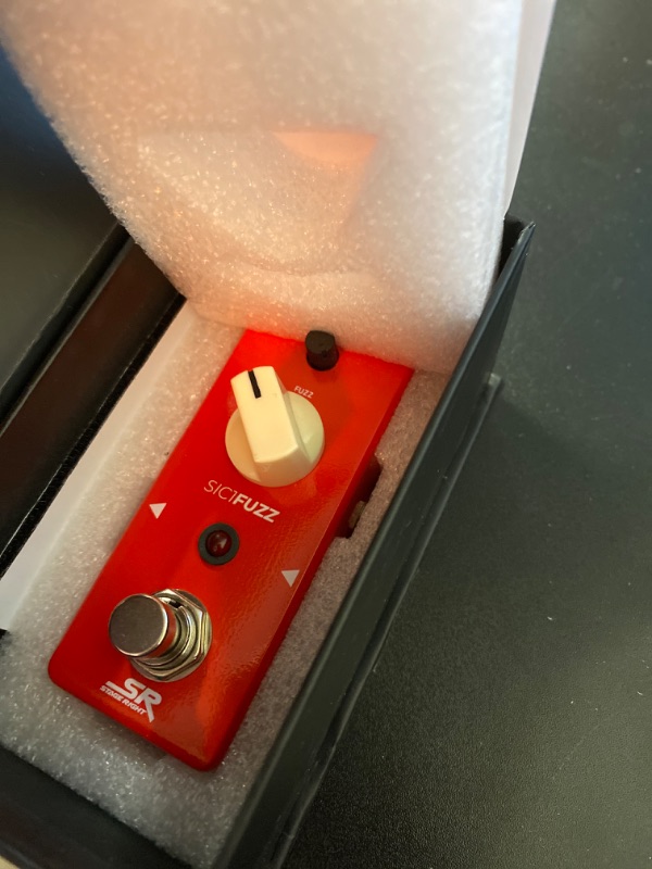 Photo 2 of Monoprice Stage Right Series SIC1 Silicon Fuzz Guitar Pedal (625875)